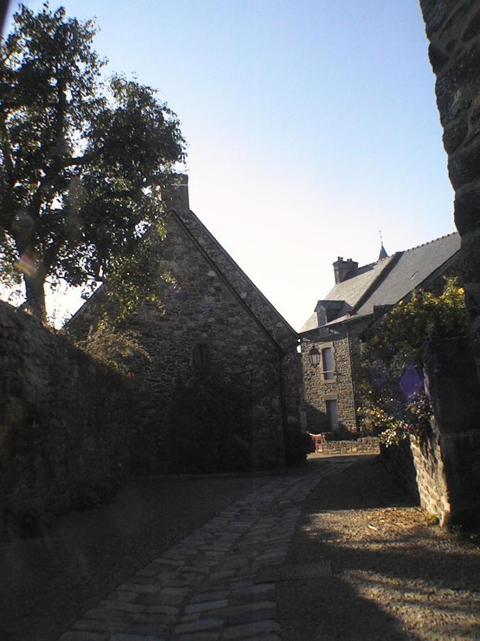 La Goelette Leilighet Saint-Suliac Eksteriør bilde
